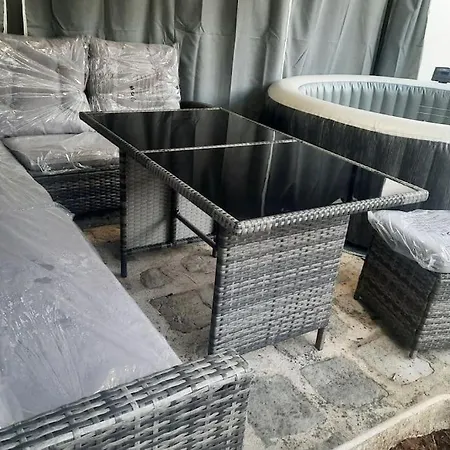 Villa Confortable Avec Jacuzzi A Chevannes *