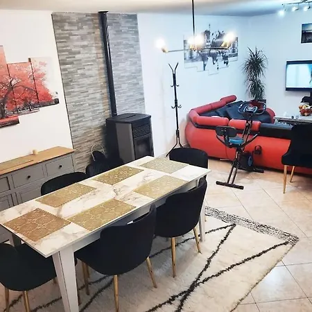 Villa Confortable Avec Jacuzzi A Chevannes (Essonne)