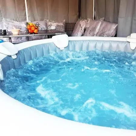Confortable Avec Jacuzzi A Chevannes * Chevannes (Essonne)