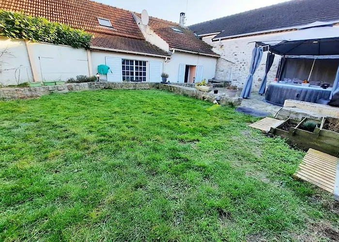 Villa Confortable Avec Jacuzzi A Chevannes (Essonne)