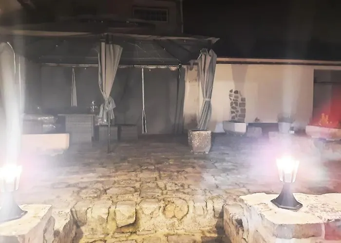Vila Confortable Avec Jacuzzi A